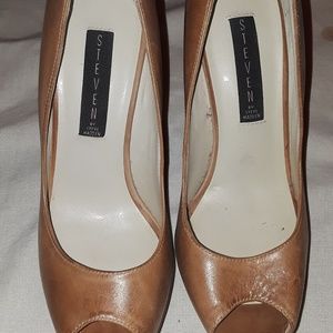 Steven by Steve Madden